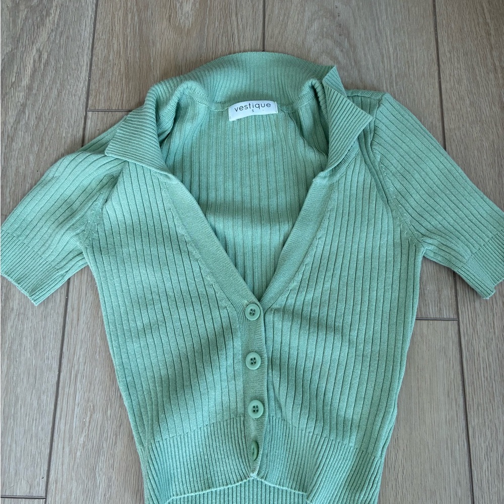 Vestique Green Ribbed Women's Short sleeve Sweater top
